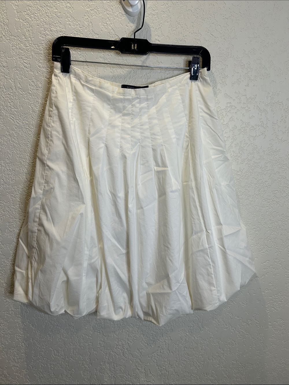 BCBGMaxAzria White Bubble Skirt with Pleated Panels - Picture 3 of 4